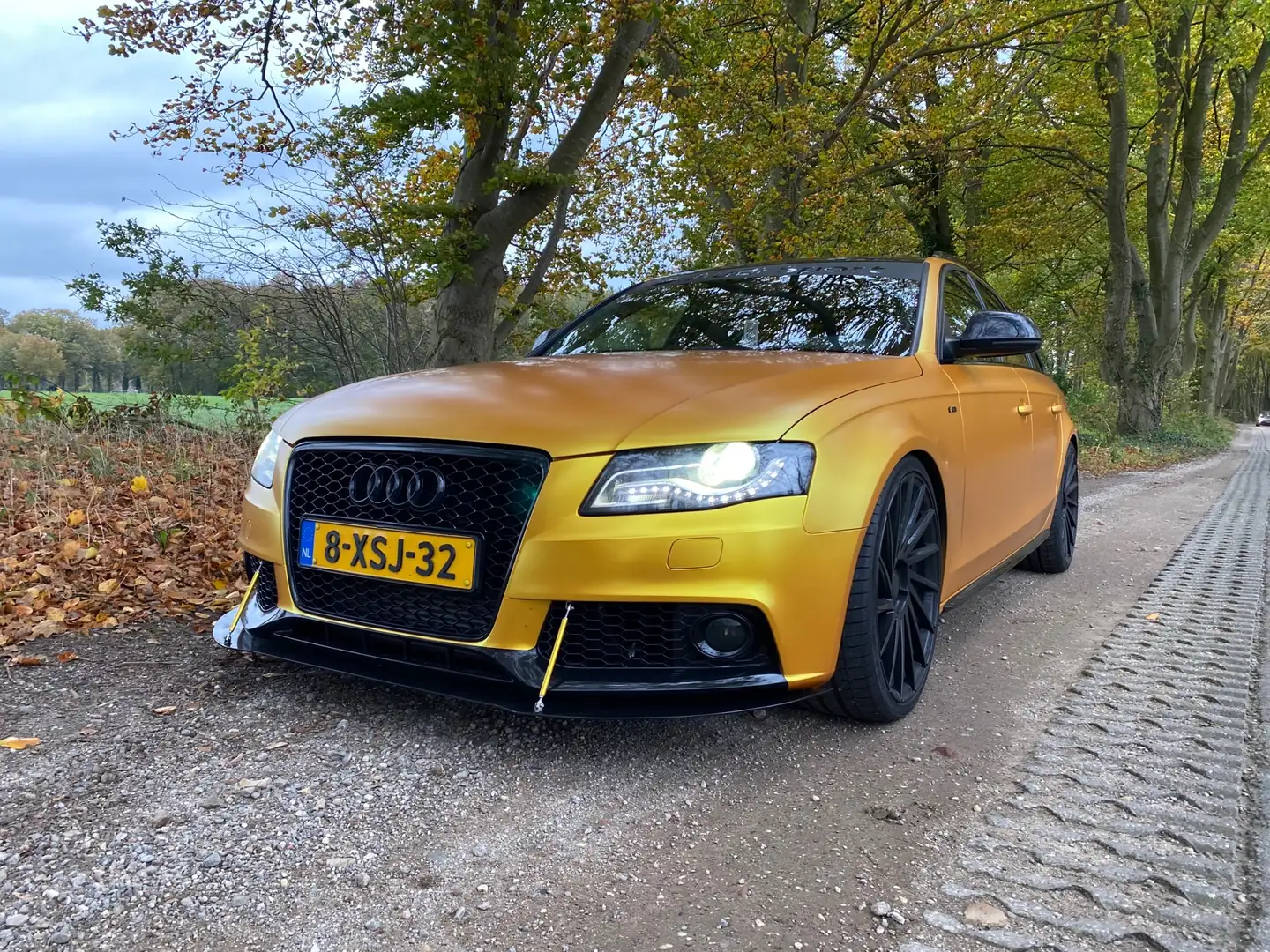 Audi A4 2.0 TFSI Жовтий - 1