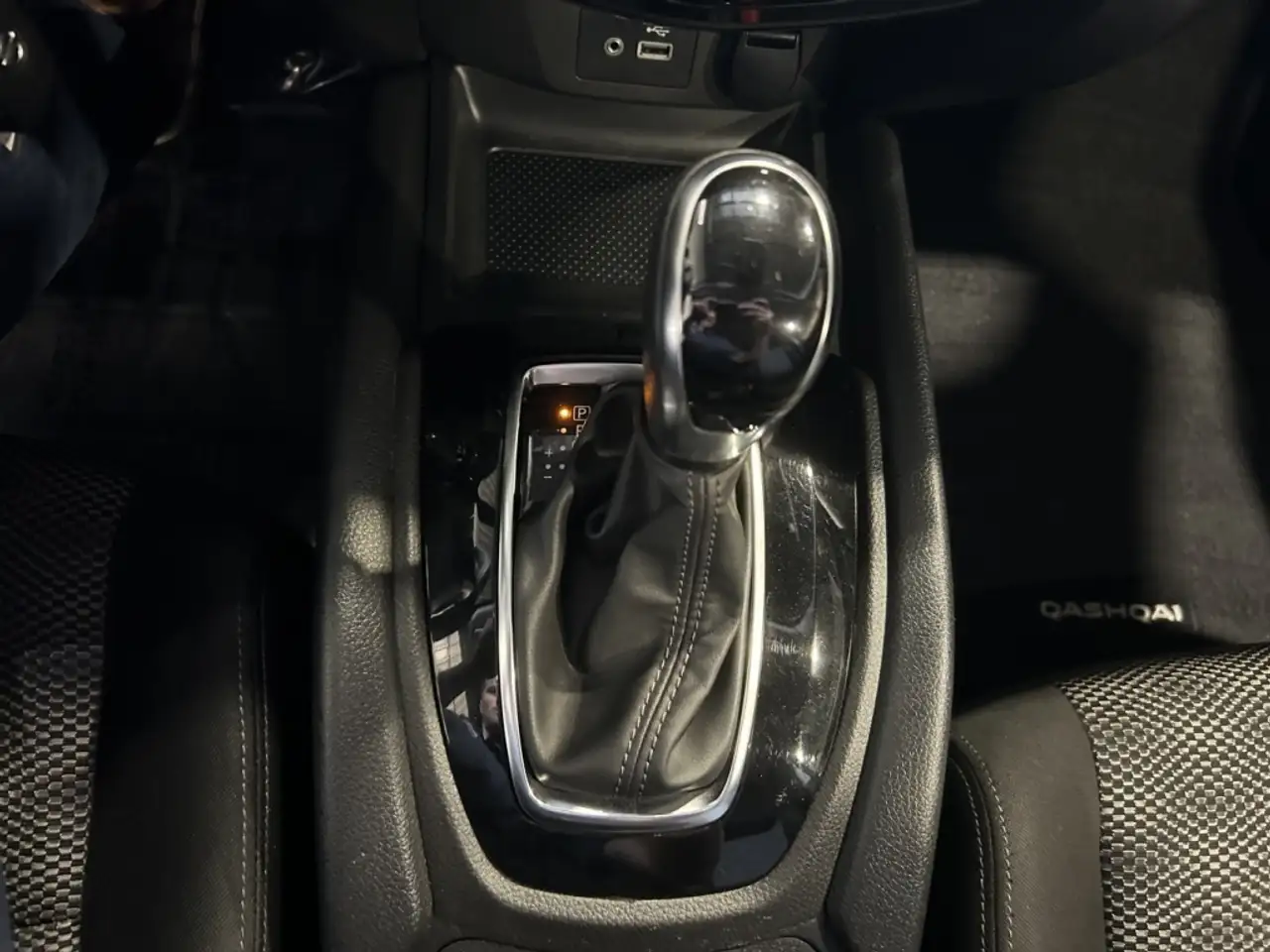 Nissan Qashqai снимка Nissan Qashqai