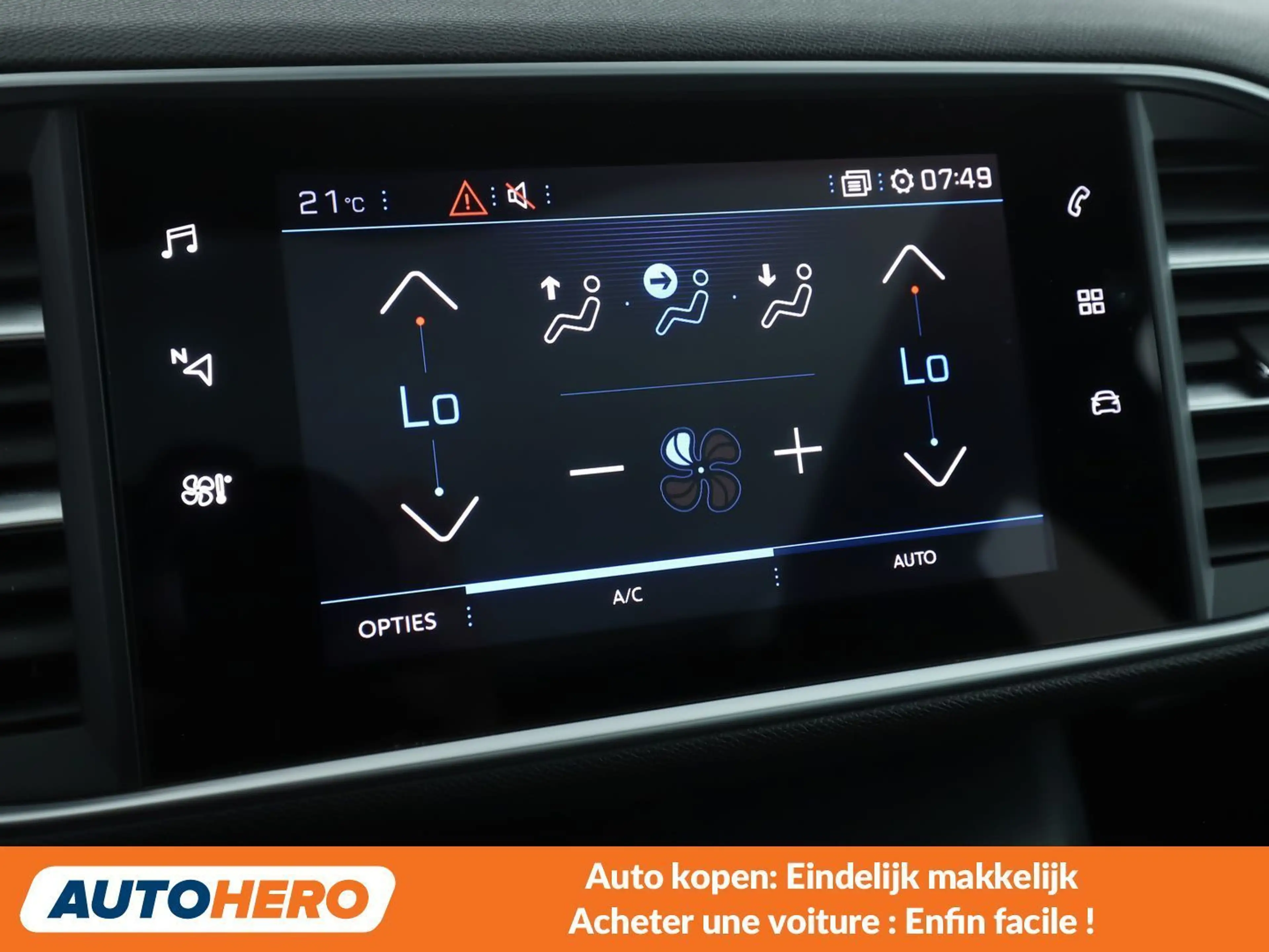 Peugeot 308 1.5 Blue-HDi GT Pack — photo 13
