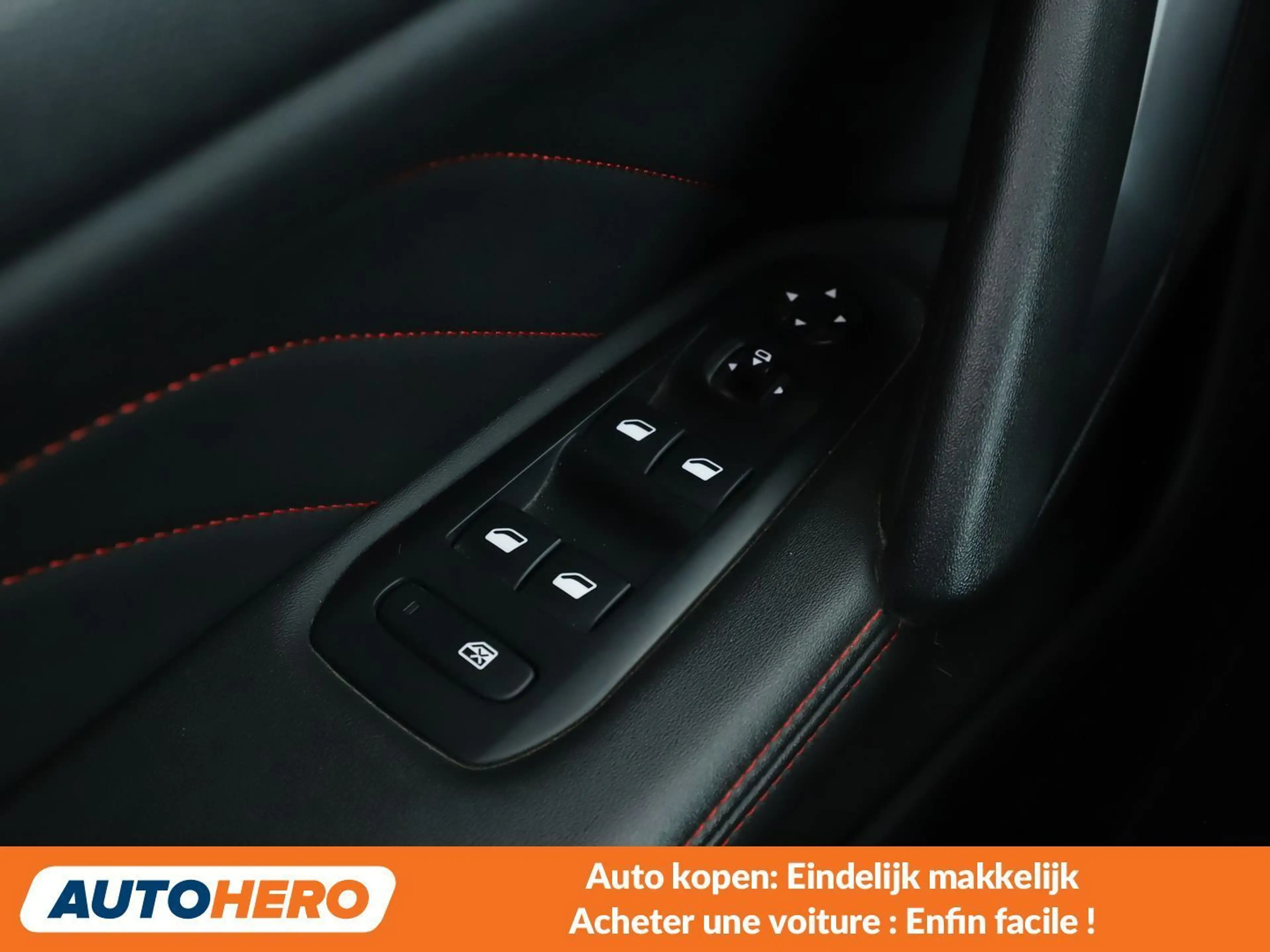 Peugeot 308 1.5 Blue-HDi GT Pack — photo 15
