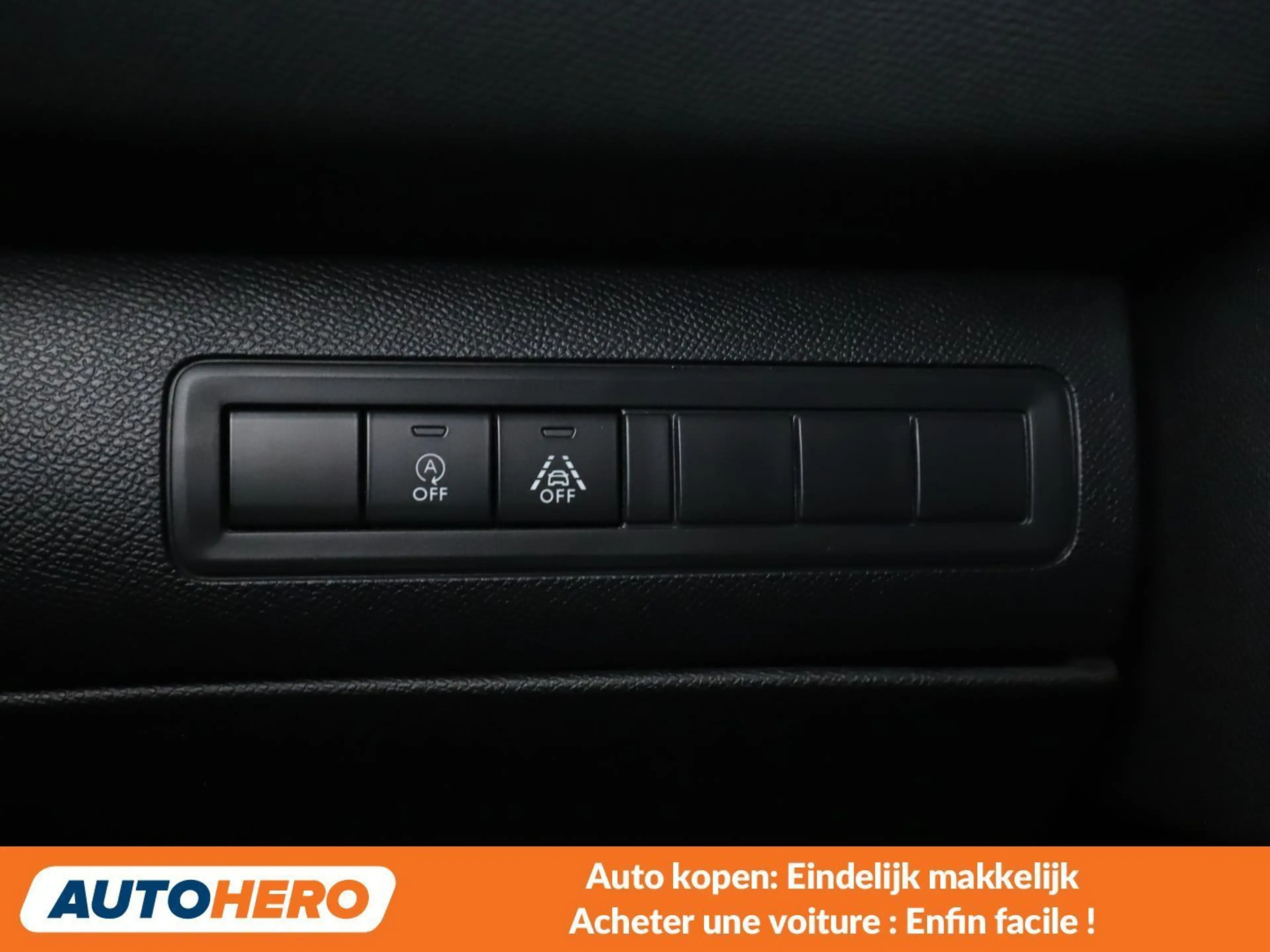 Peugeot 308 1.5 Blue-HDi GT Pack — photo 14