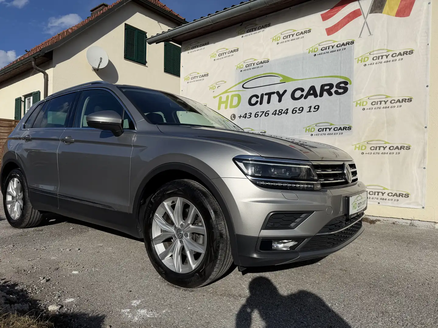 Volkswagen Tiguan 2,0 TDI SCR Highline DSG ERSTBESITZ 17.999€NETTO!! - 2