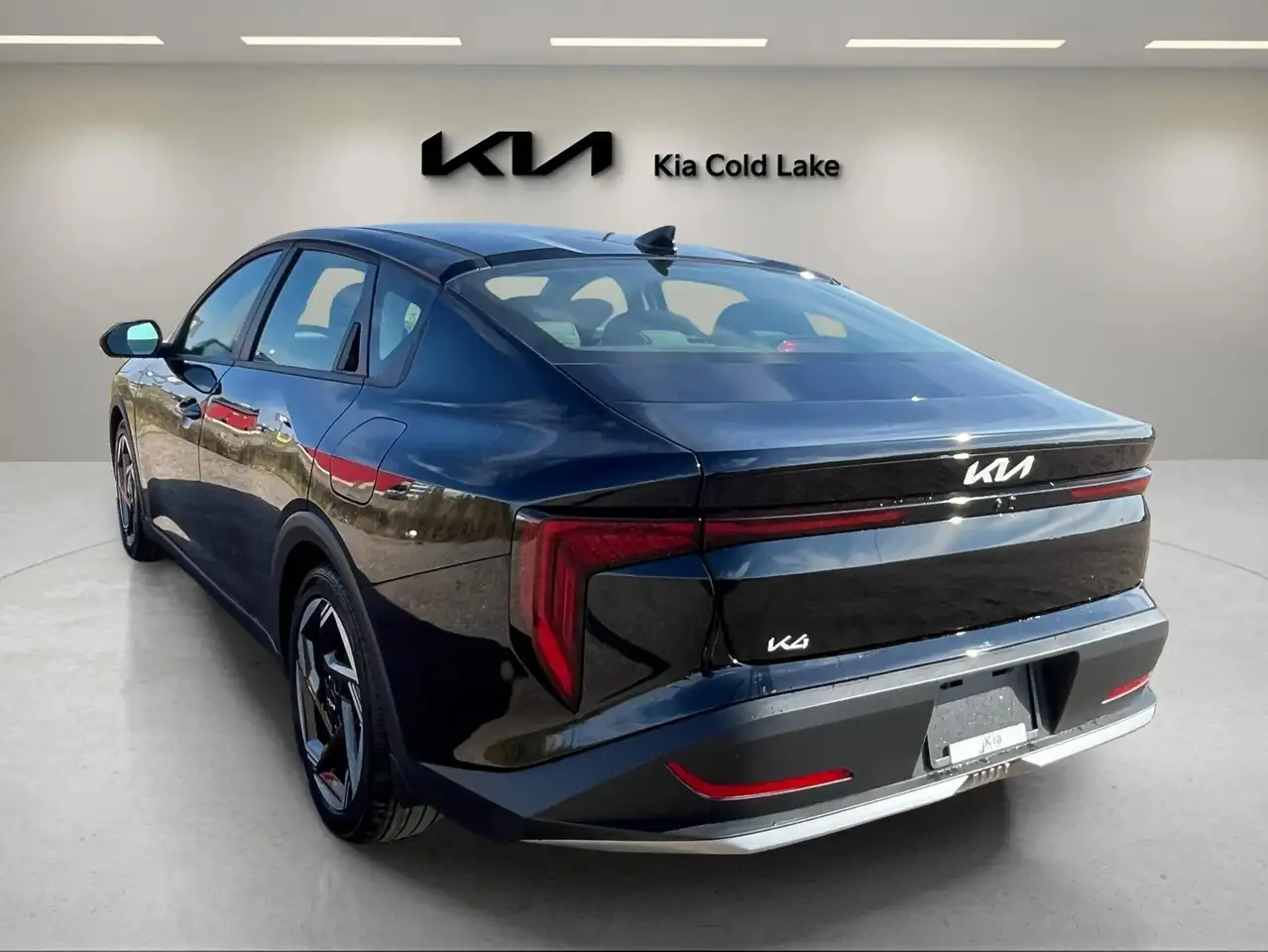 Kia K4 снимка Kia K4