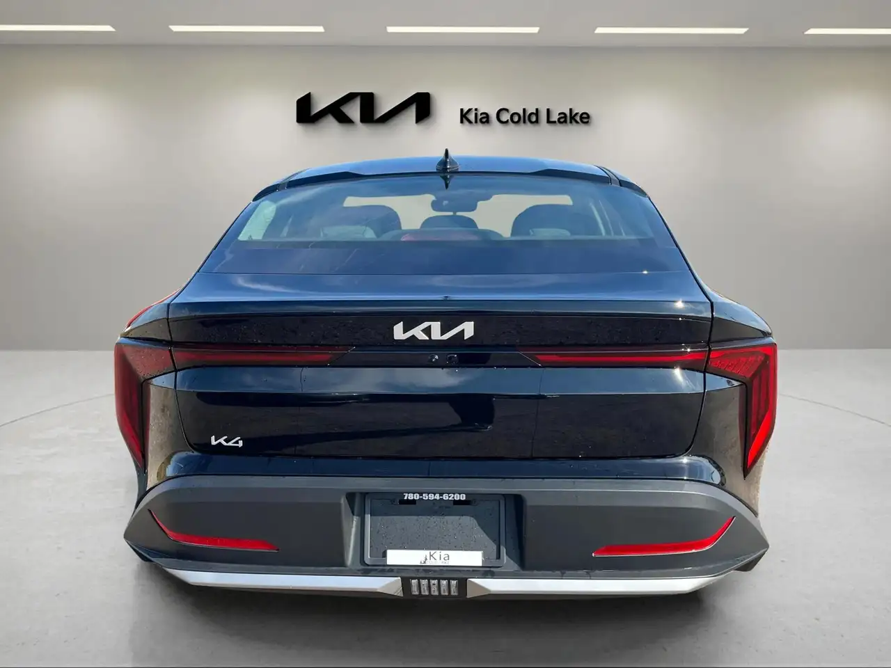 Kia K4 снимка Kia K4