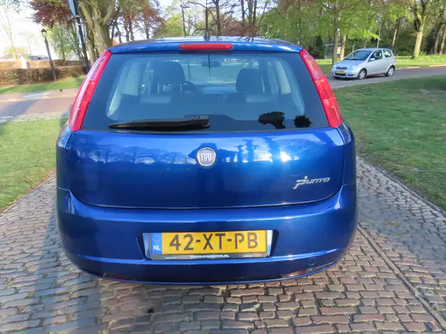 Fiat Grande Punto view 5