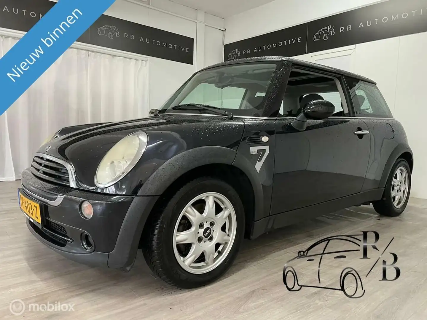 MINI One 1.6 D Anniversary Zwart - 1