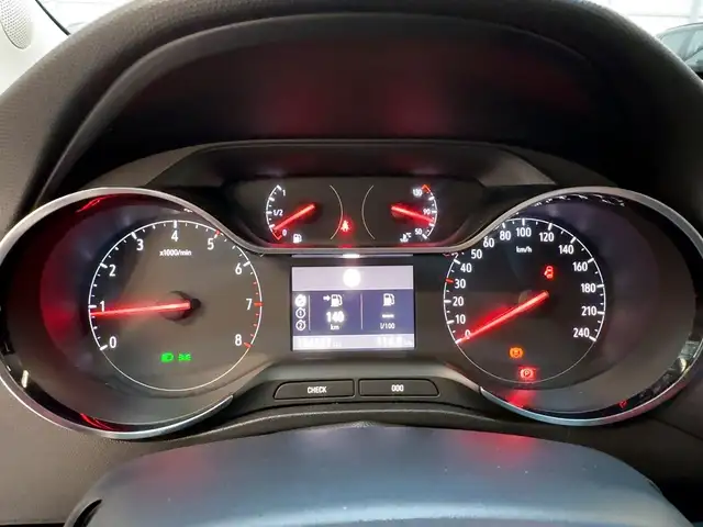 Opel Crossland X view 7