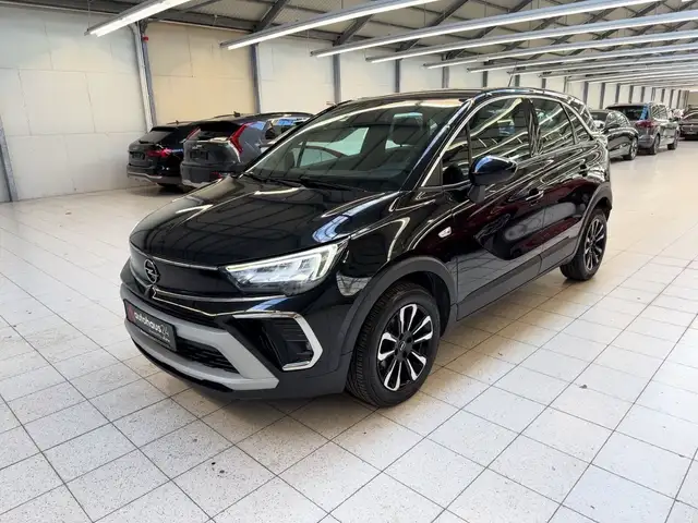 Opel Crossland X view 3