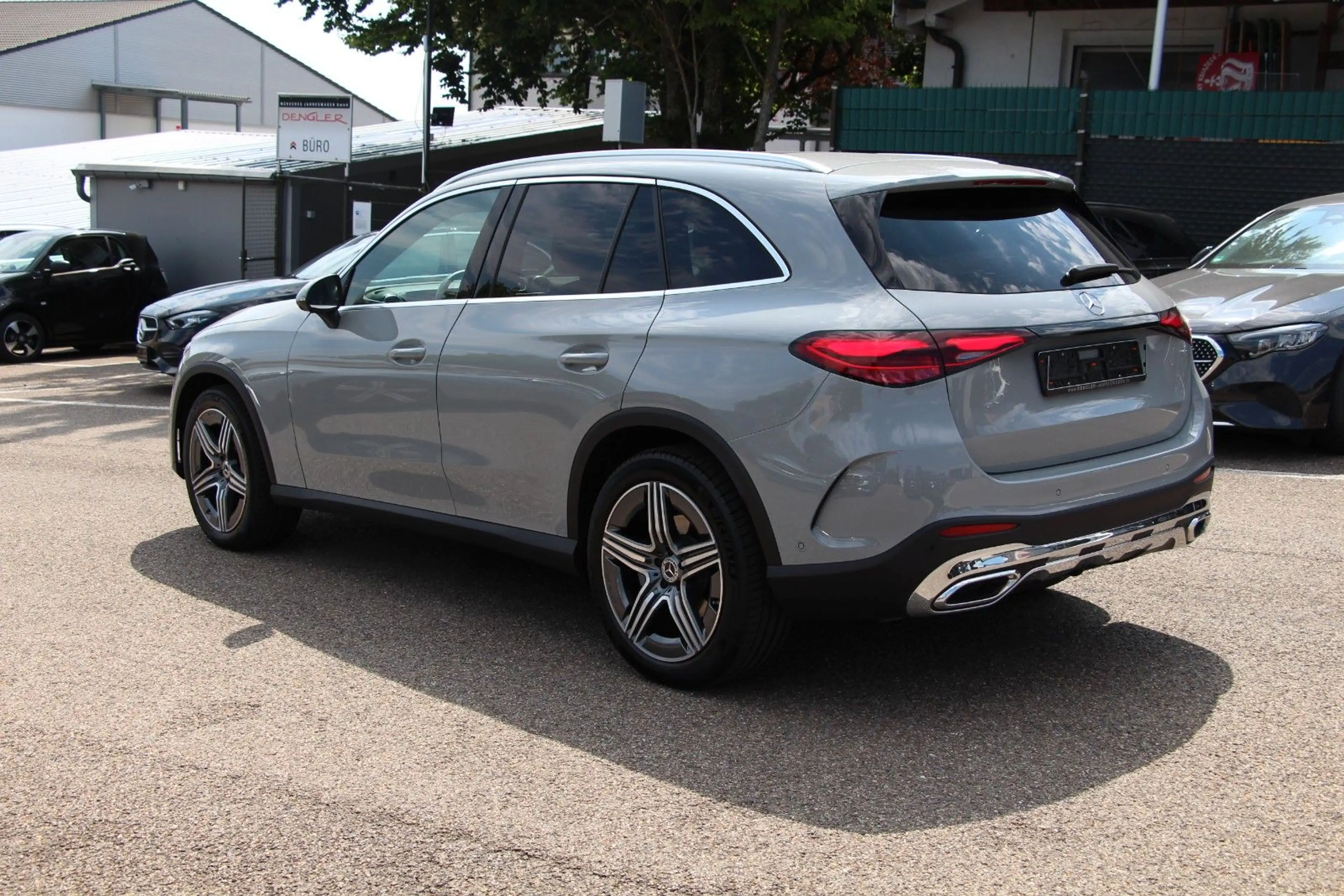 Mercedes-Benz GLC 300 d 4M TECHNIK-PAKET*AHK*360*PANO AMG Line — photo 6