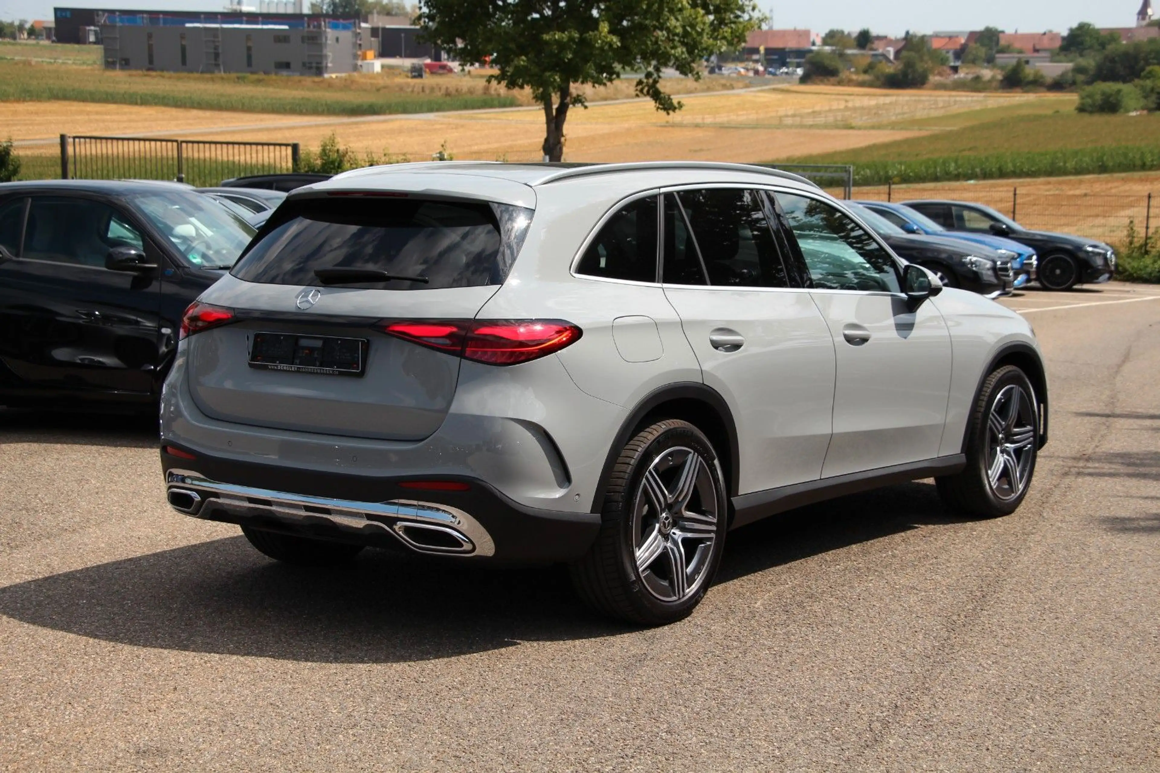 Mercedes-Benz GLC 300 d 4M TECHNIK-PAKET*AHK*360*PANO AMG Line — photo 5