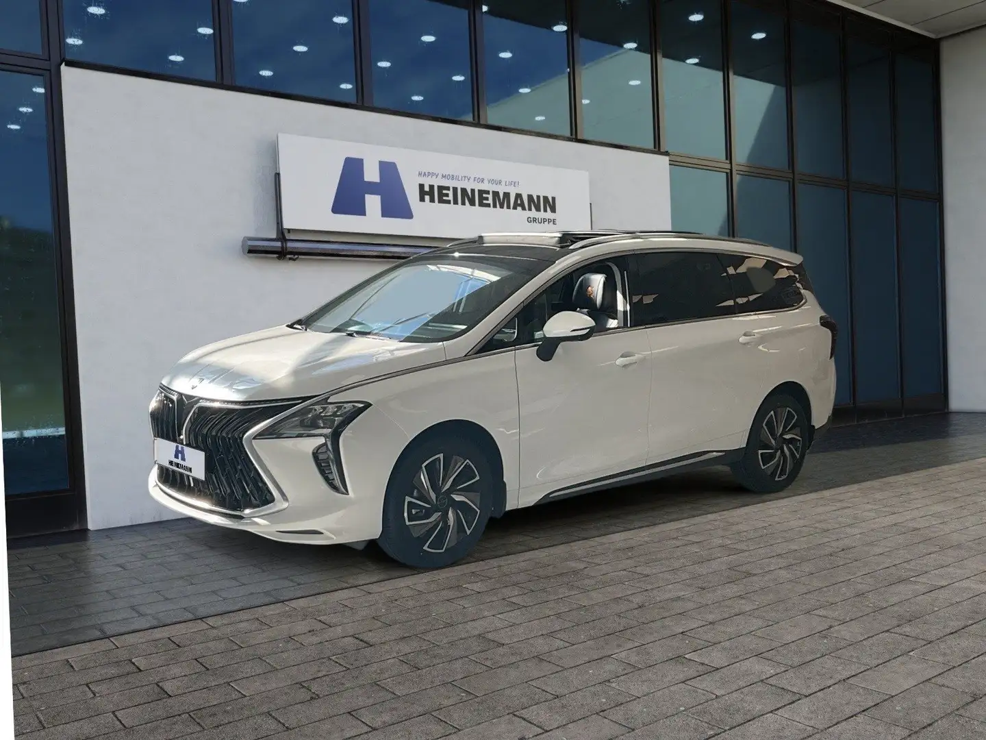 Altro DFM Forthing 4 U Tour Panoramadach/ Automatik/ SH Bianco - 1