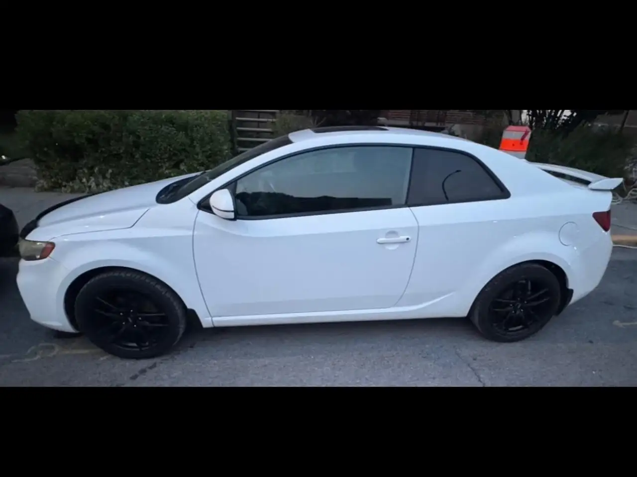 Kia Forte снимка Kia Forte