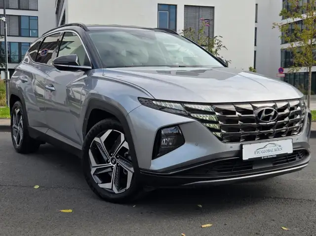Hyundai Tucson view 2