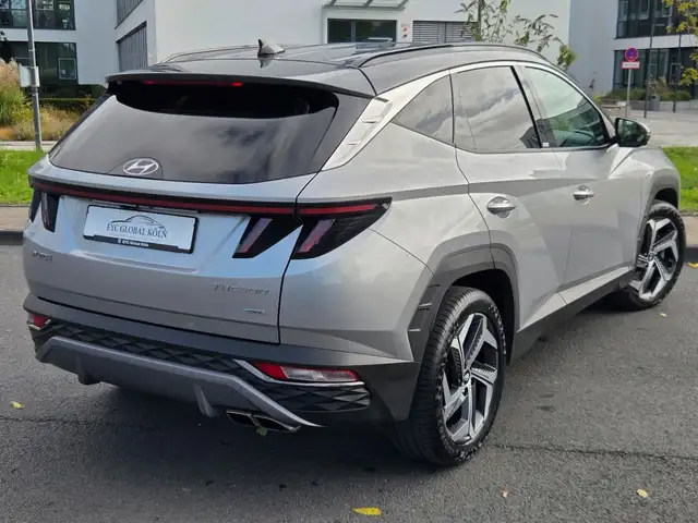 Hyundai Tucson view 3