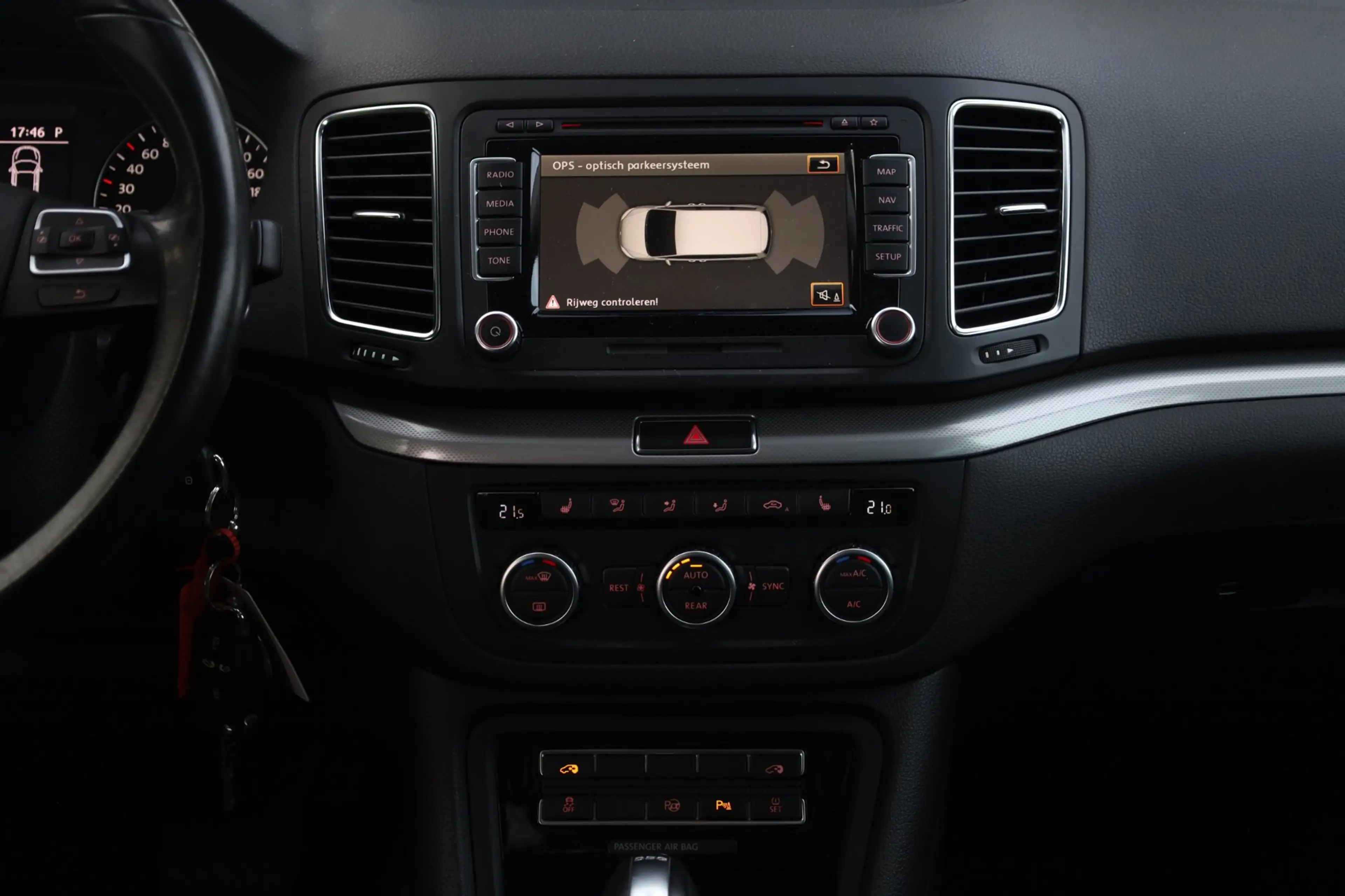Volkswagen Sharan 2.0 TSI 200PK Highline 7-Persoons DSG. | Xenon/Led — photo 33