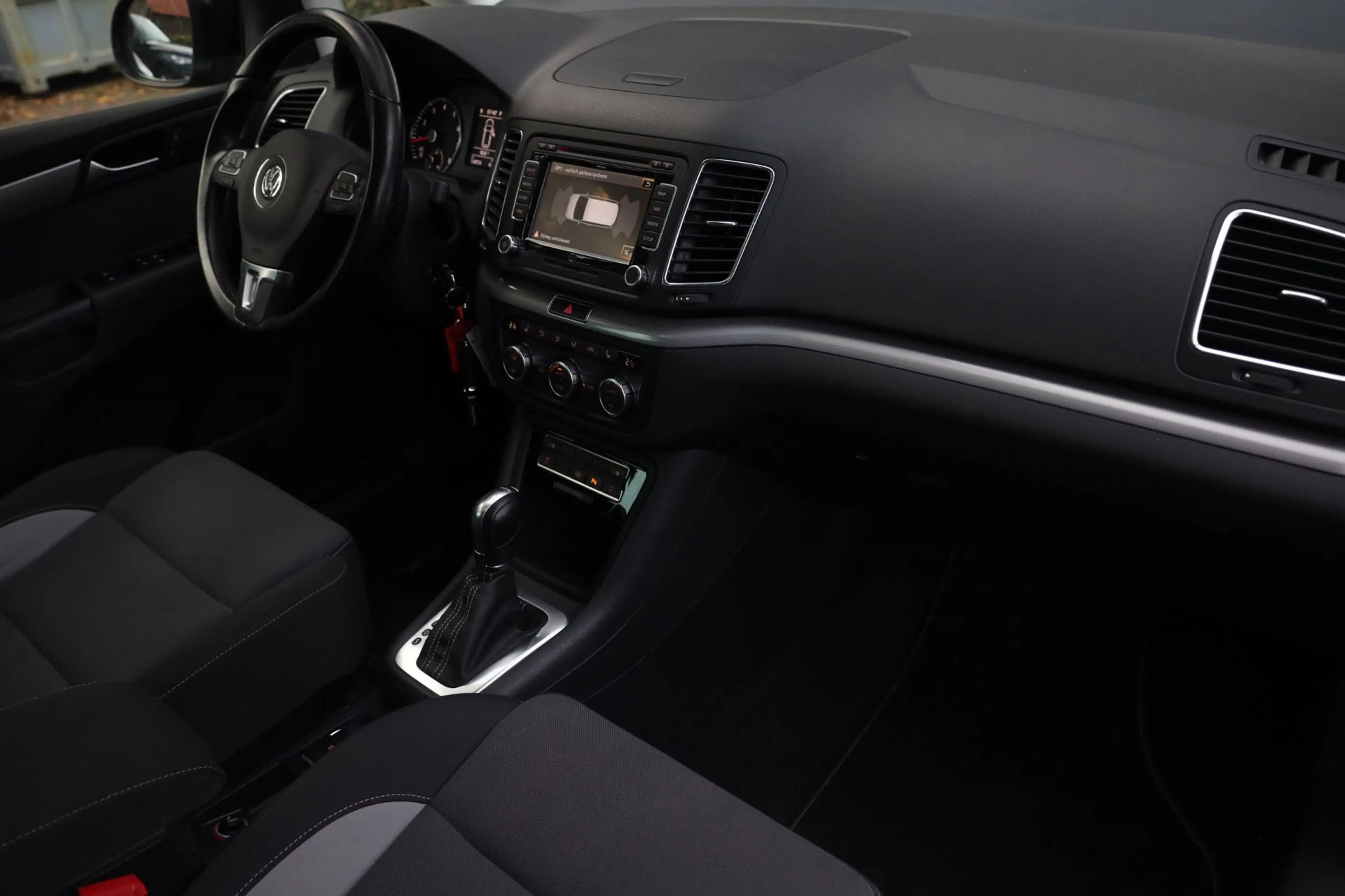 Volkswagen Sharan 2.0 TSI 200PK Highline 7-Persoons DSG. | Xenon/Led — photo 39