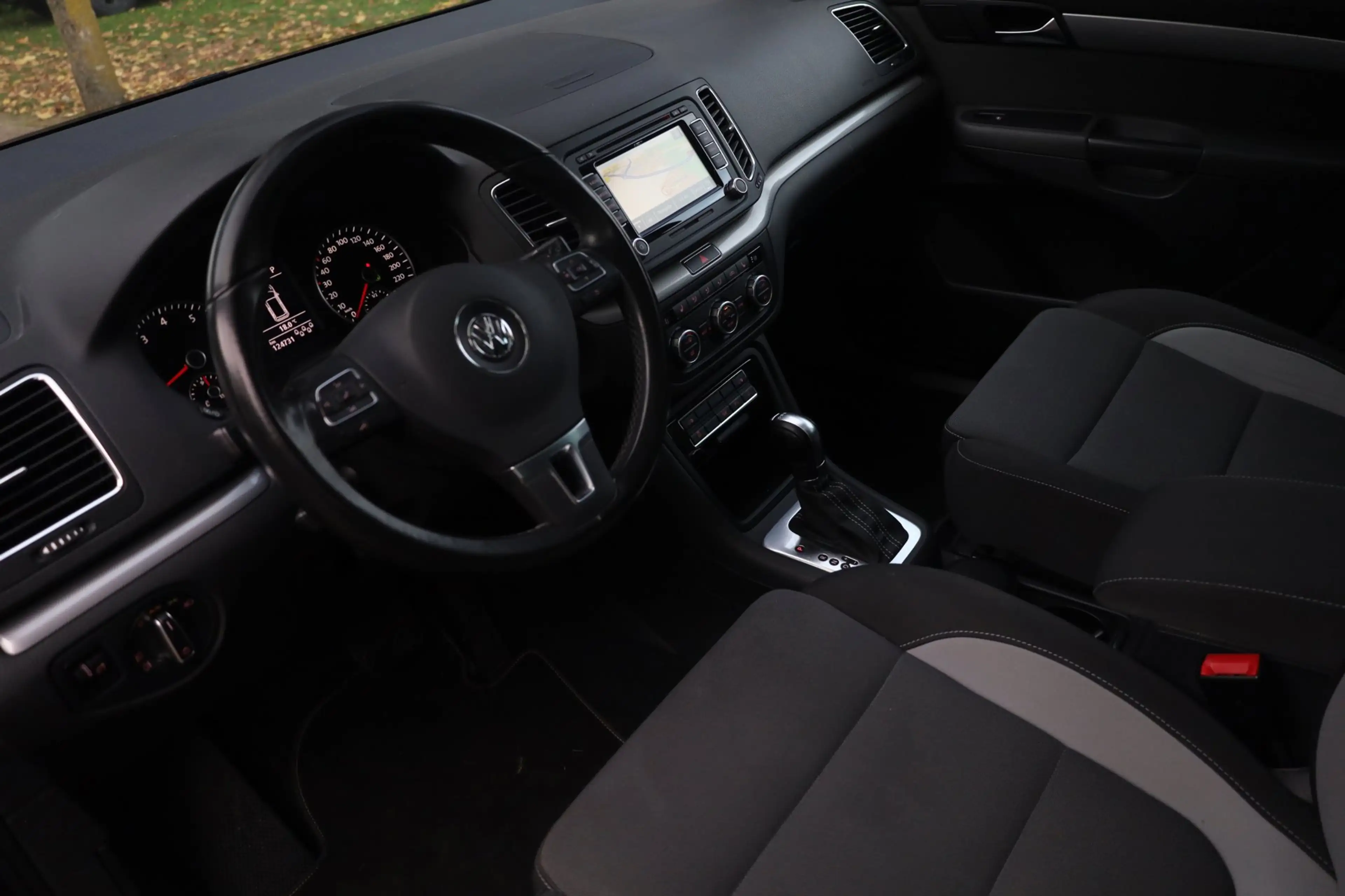 Volkswagen Sharan 2.0 TSI 200PK Highline 7-Persoons DSG. | Xenon/Led — photo 2