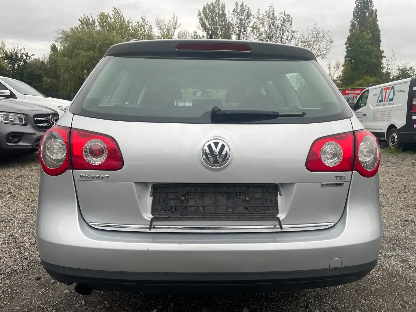 Volkswagen Passat Variant Trendline TSI BlueMotion Grau - 2