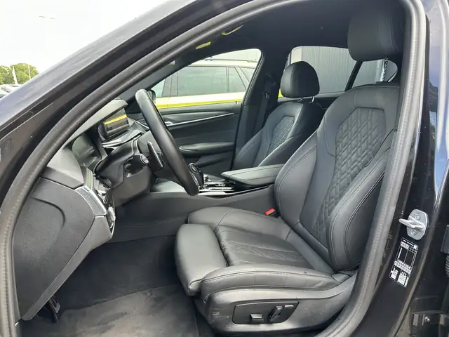 BMW M view 11