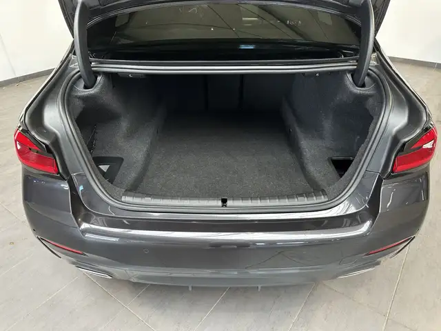 BMW M view 6