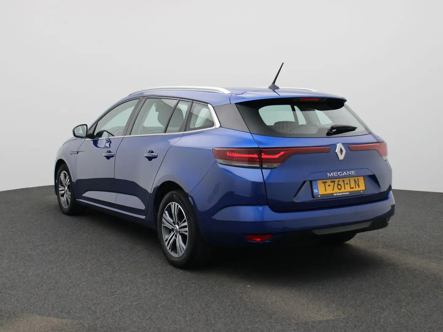 Renault Megane Estate 1.3 TCe 140 Equilibre | Navigatie | Parkeer Bleu - 2