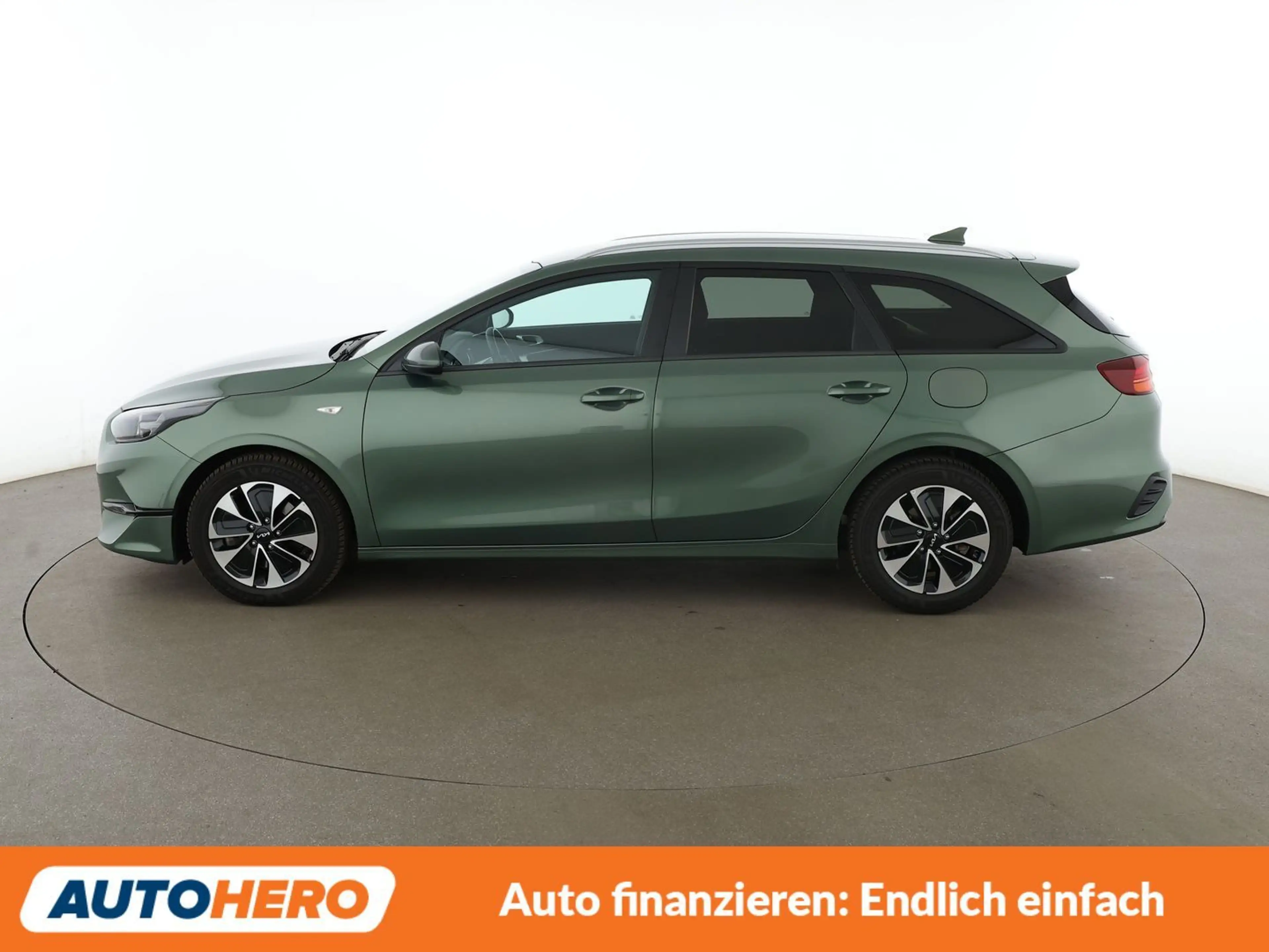 Kia Ceed / cee'd 1.5 TGDI Aut*NAVI*TEMPO*CAM*PDC*SHZ* — photo 3