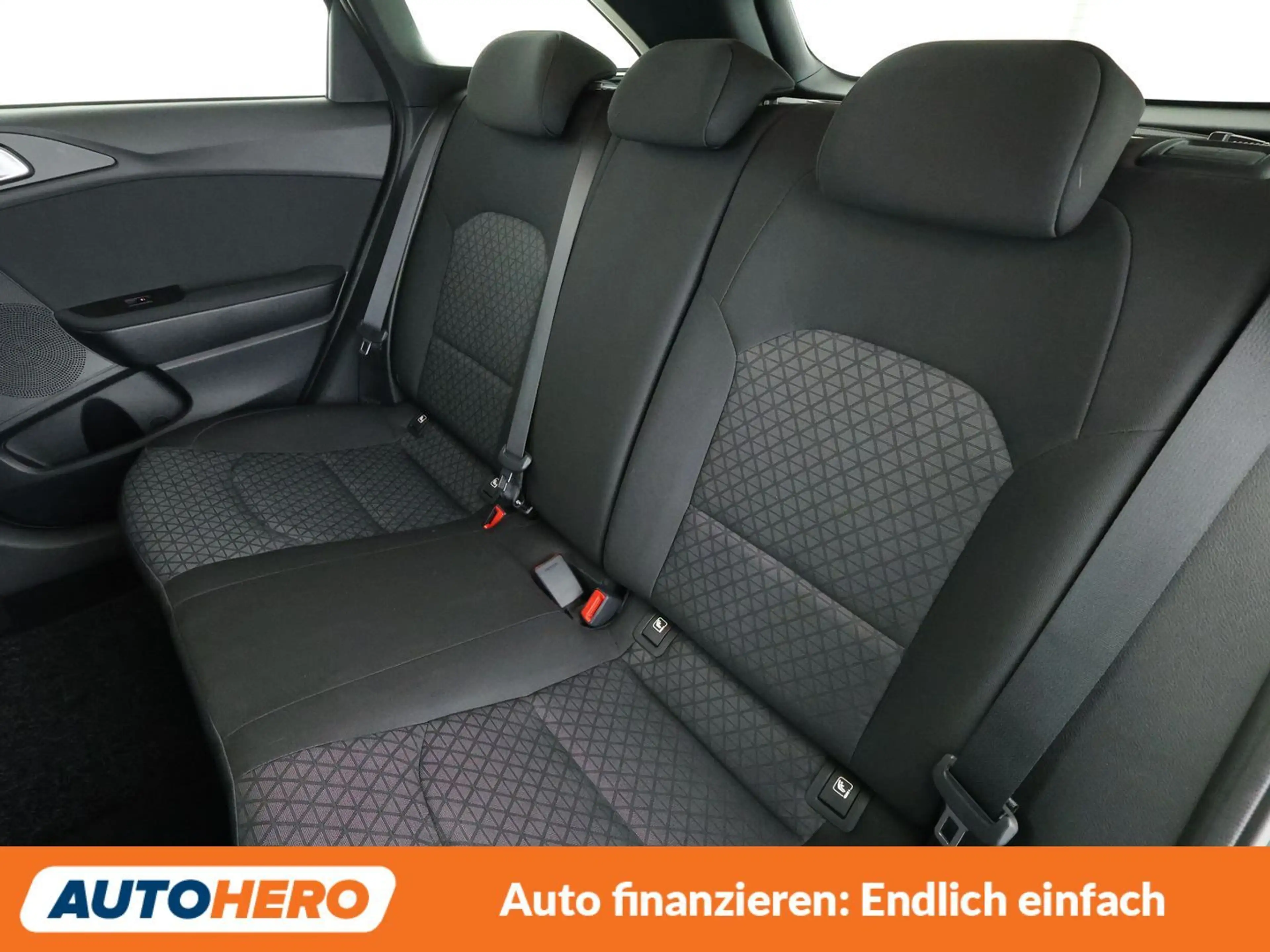 Kia Ceed / cee'd 1.5 TGDI Aut*NAVI*TEMPO*CAM*PDC*SHZ* — photo 14