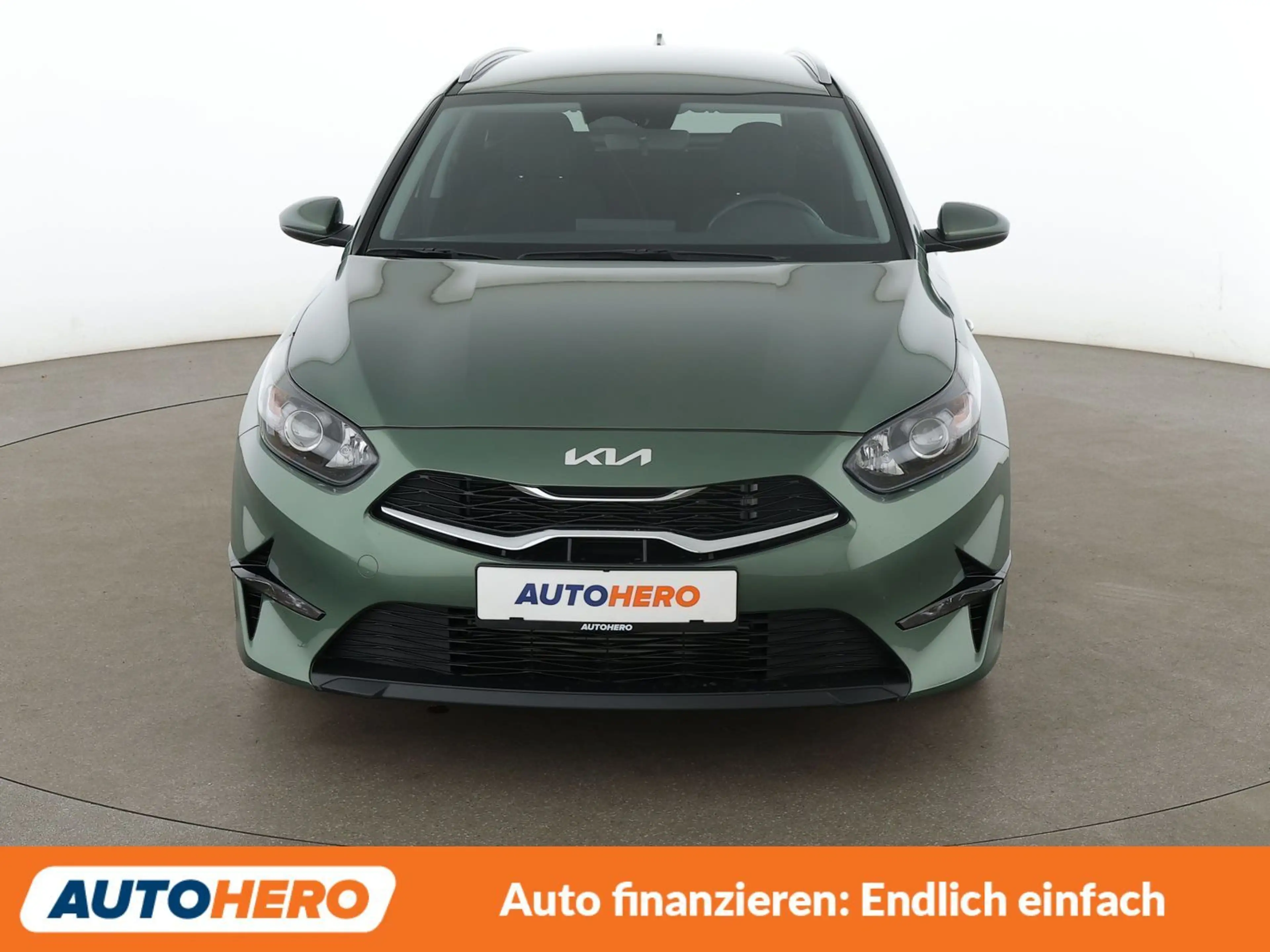 Kia Ceed / cee'd 1.5 TGDI Aut*NAVI*TEMPO*CAM*PDC*SHZ* — photo 9