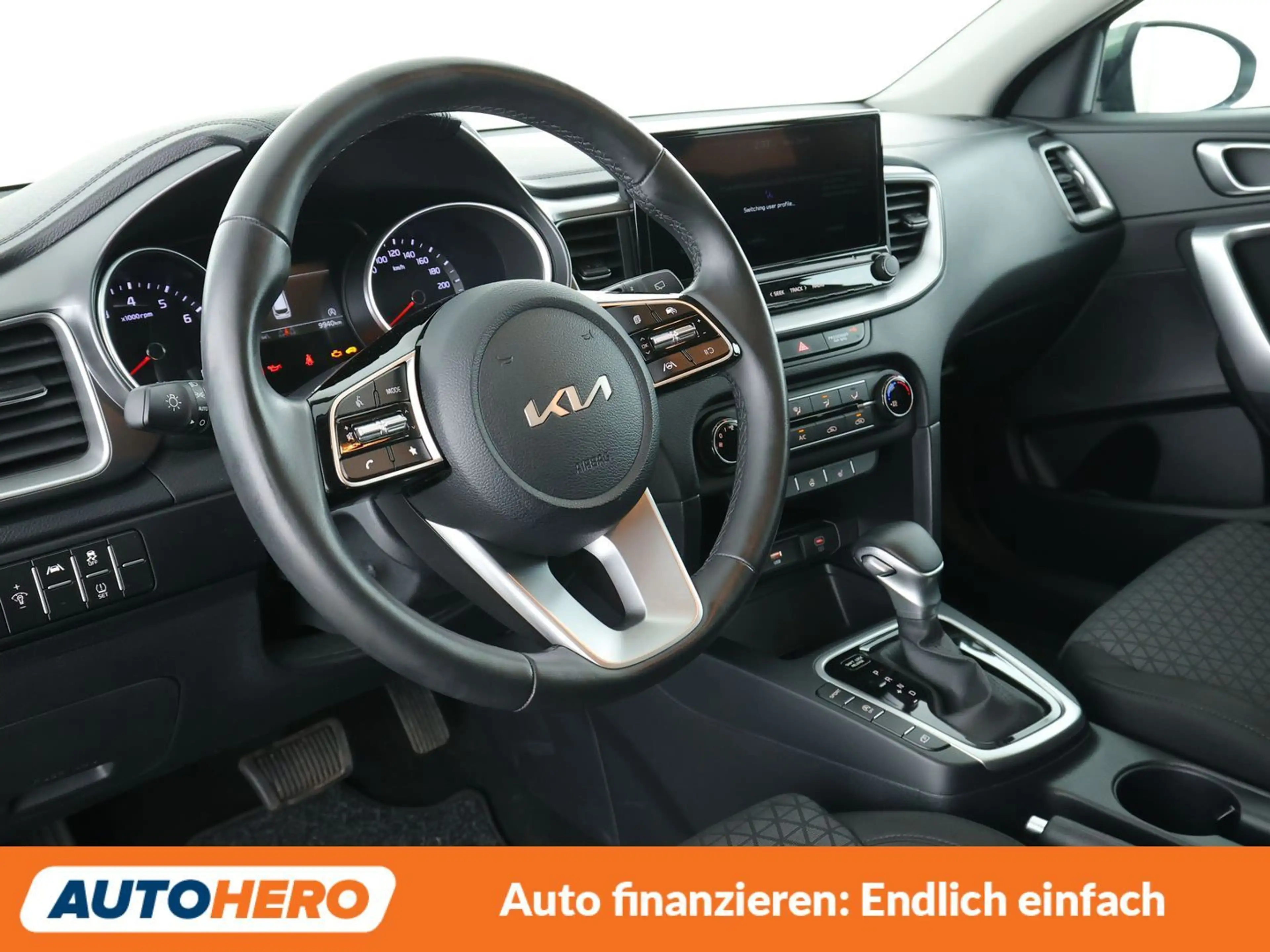 Kia Ceed / cee'd 1.5 TGDI Aut*NAVI*TEMPO*CAM*PDC*SHZ* — photo 11