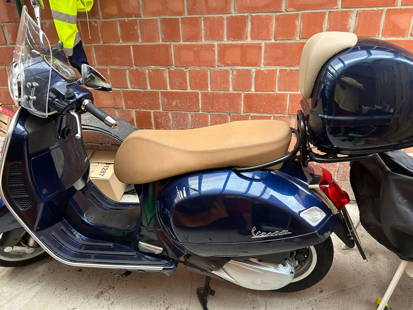 Vespa GTS 300 Blu/Azzurro - 2