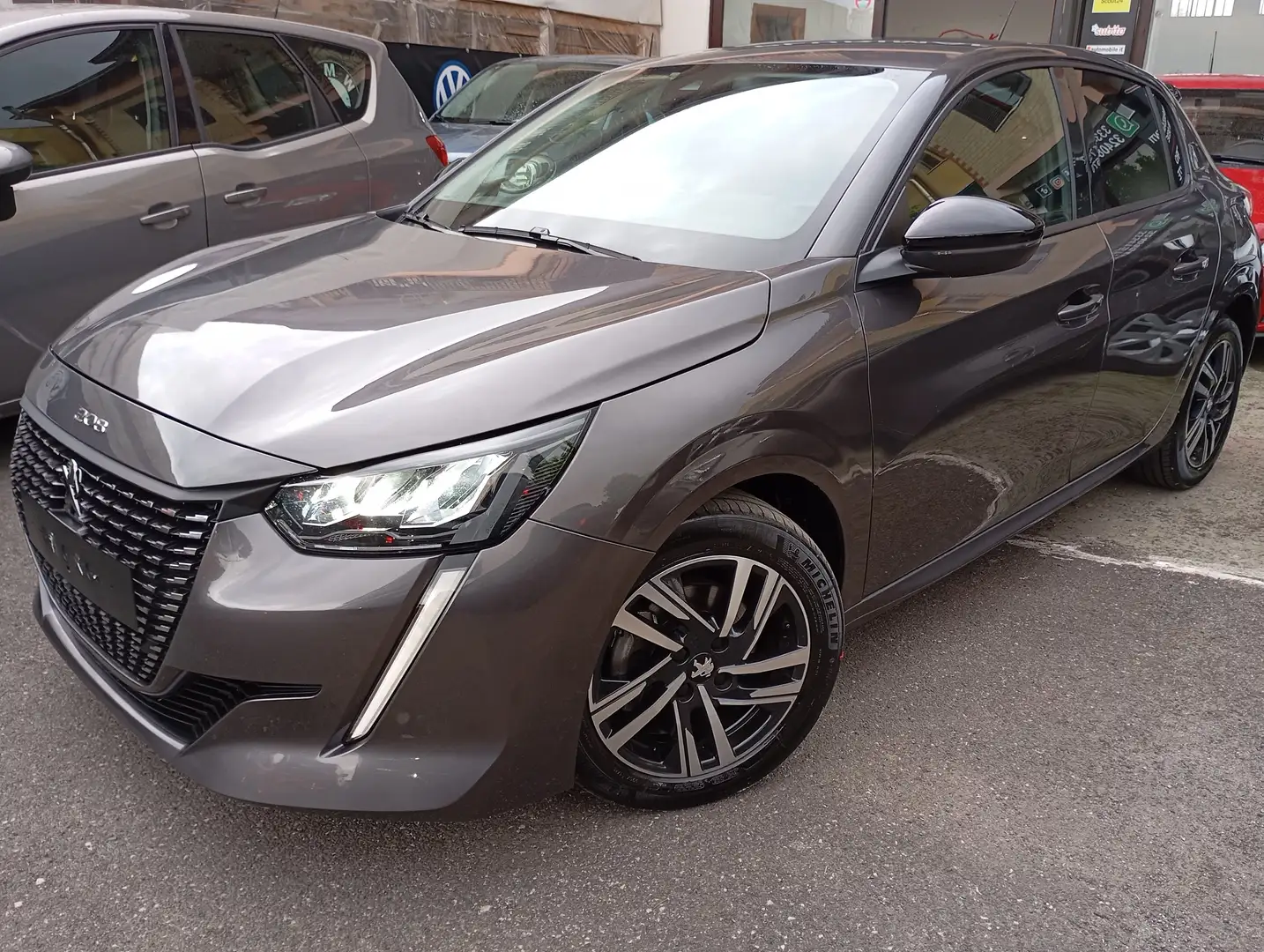 Peugeot 208 5P 1.2 PureTech 100CV Allure Aut. Grau - 2
