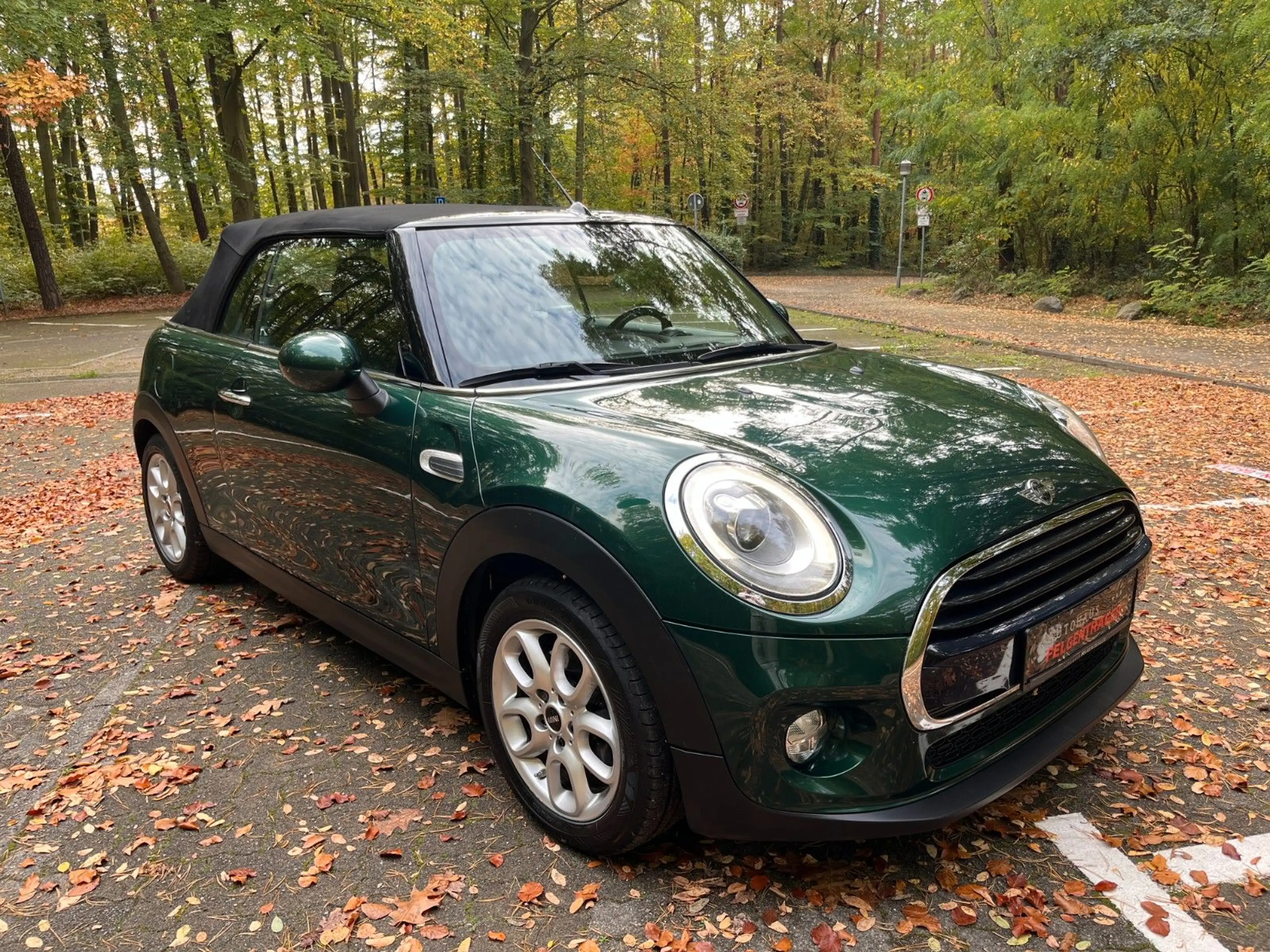 MINI Cooper Cabrio — photo 3