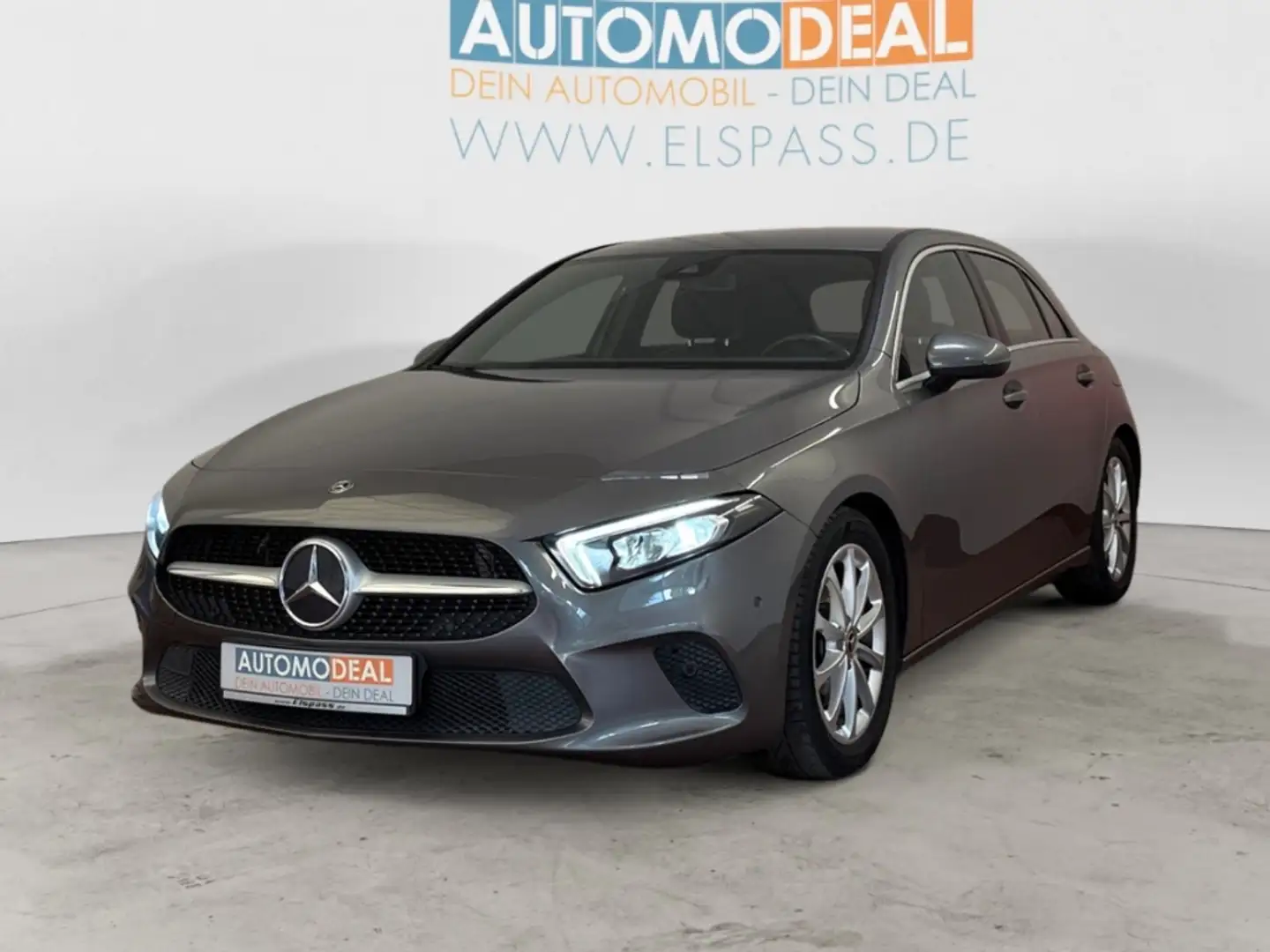 Mercedes-Benz A 200 AUTOMATIK NAV LED DIG-DISPLAY KAMERA SITZ.HZG TEMP Grijs - 2