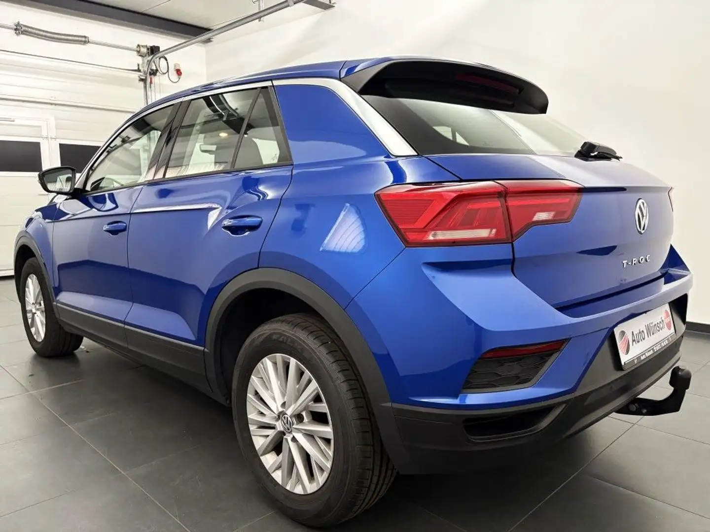 Volkswagen T-Roc 1.6 TDI Navi#DAB+#CarPlay#AHK#PDC vo/hi Blau - 2