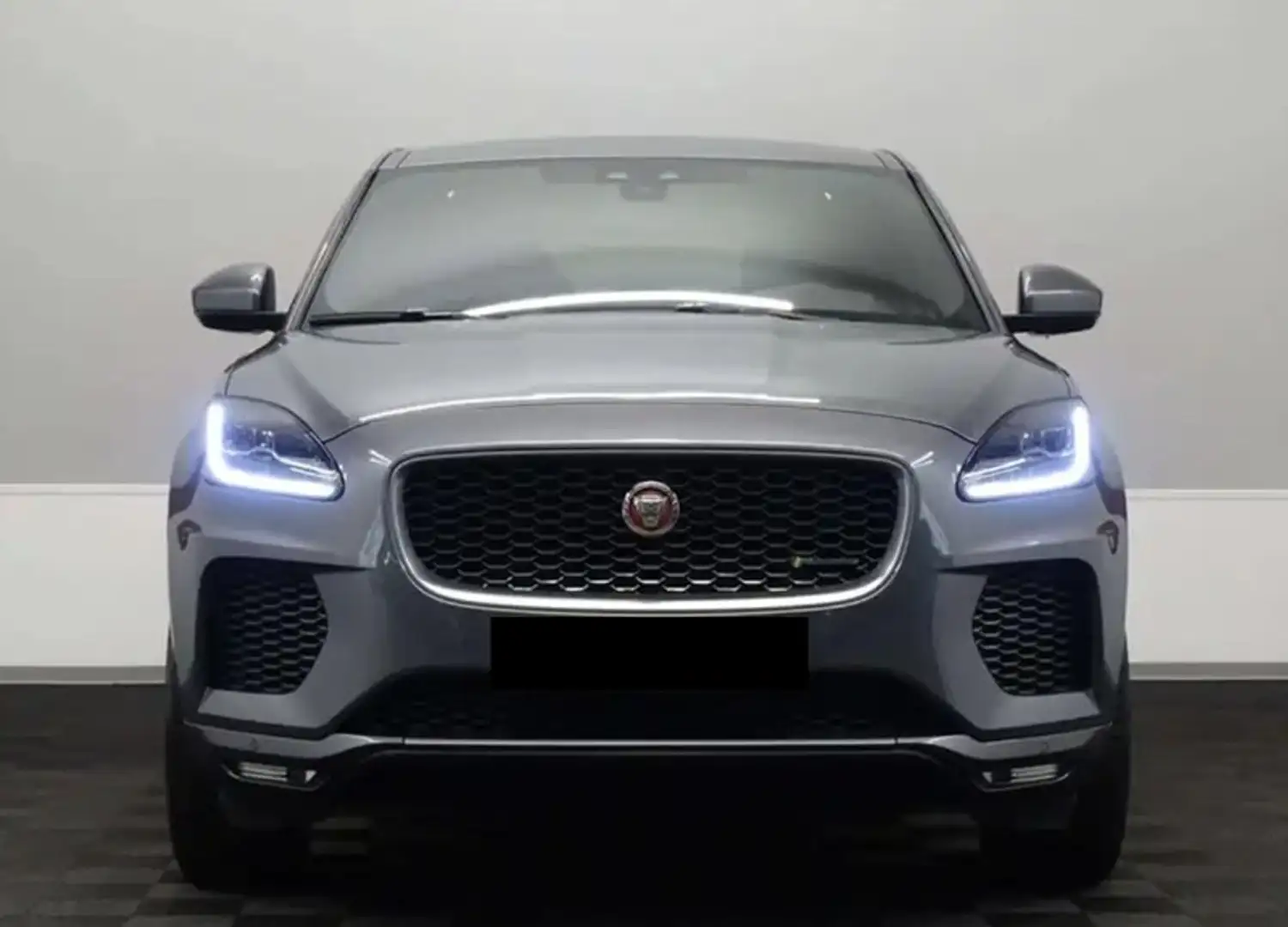 Jaguar E-Pace 2.0d i4 R-Dynamic S awd 150cv auto my19 Gris - 2