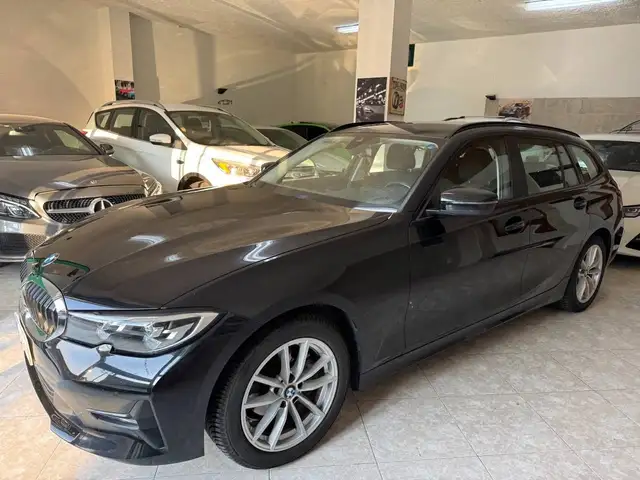 BMW 318 Serie 3 G21 2019 Touring 318d Touring mhev 48V Business Advantage auto