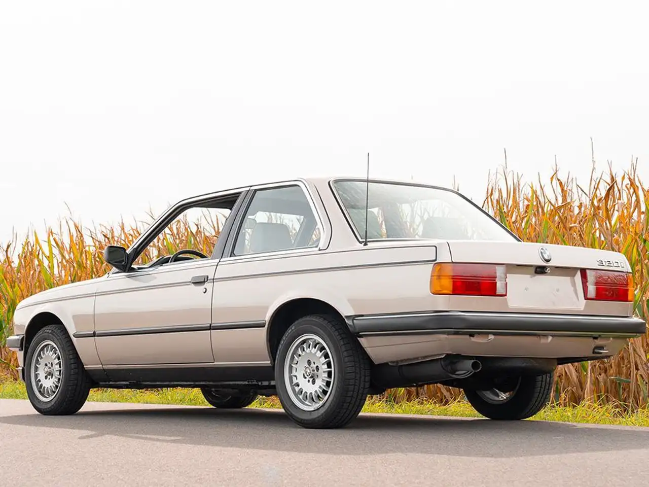 BMW 320 E30 - 21.400 km! Erstlack! Top Ausstattung!, foto 2