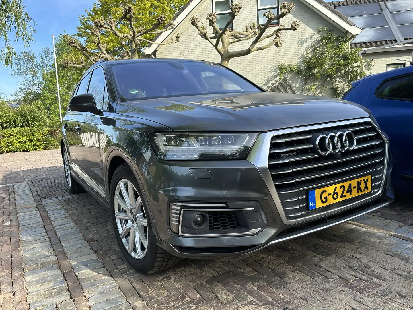 Audi Q7 3.0 TDI e-tr. q. Sp. Grijs - 1