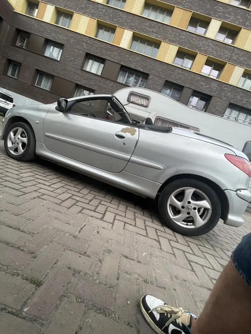 Peugeot 206 1.6i 16v XS - 1