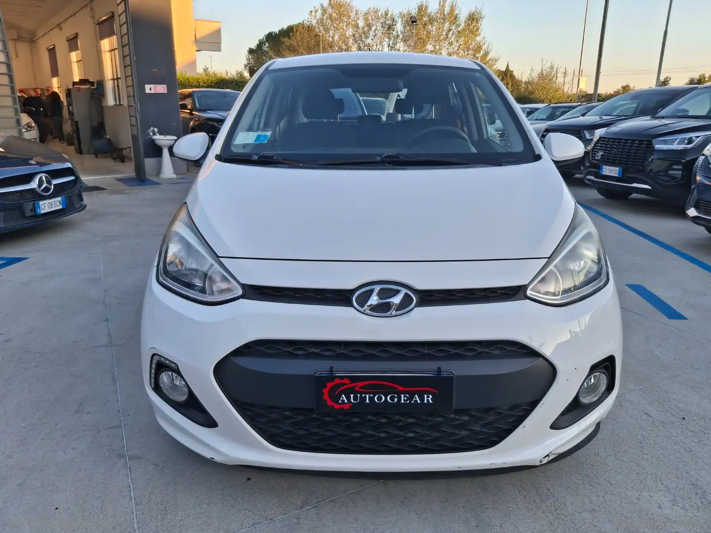 Hyundai i10 1.0 69CV GPL NEOPATENTATI Wit - 2