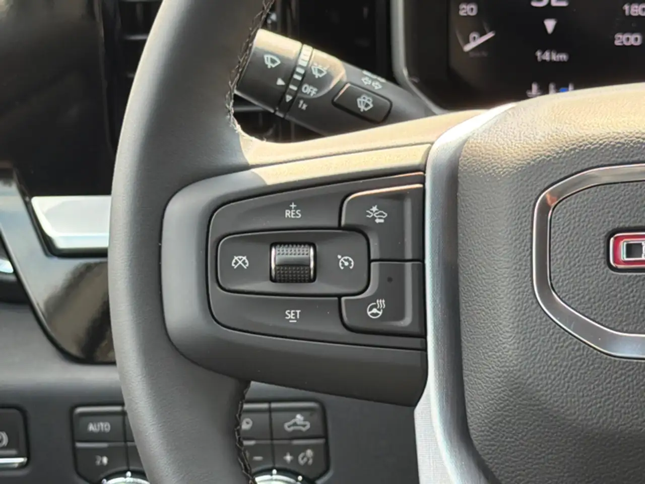 GMC Sierra 2500HD снимка GMC Sierra 2500HD