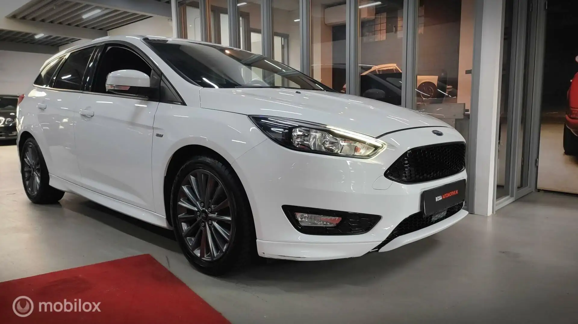 Ford Focus Wagon 1.0 ST-Line 2017 AIRCO VELGEN STOELVERW. NE Zwart - 2