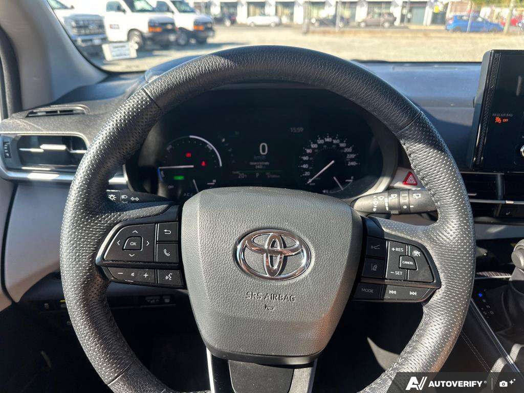 used 2025 Toyota Sienna car, priced at $58,888