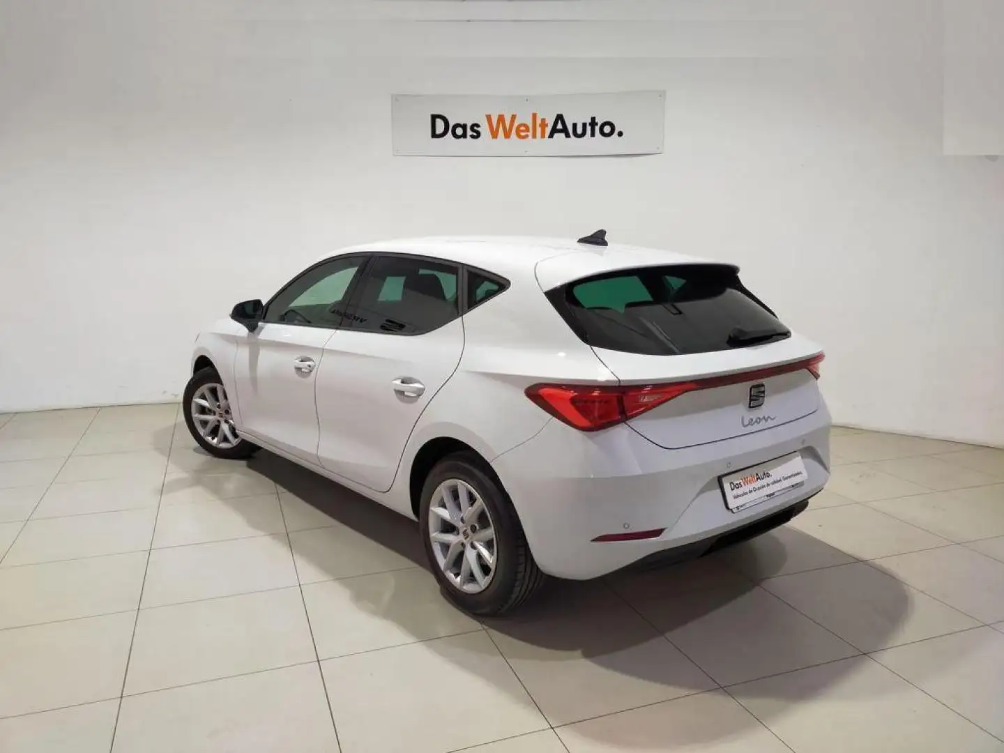 SEAT Leon 1.5 eTSI S&S Style 25ª Aniversario DSG-7 115 Blanco - 2