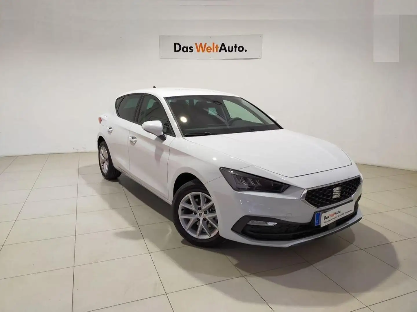 SEAT Leon 1.5 eTSI S&S Style 25ª Aniversario DSG-7 115 Blanco - 1