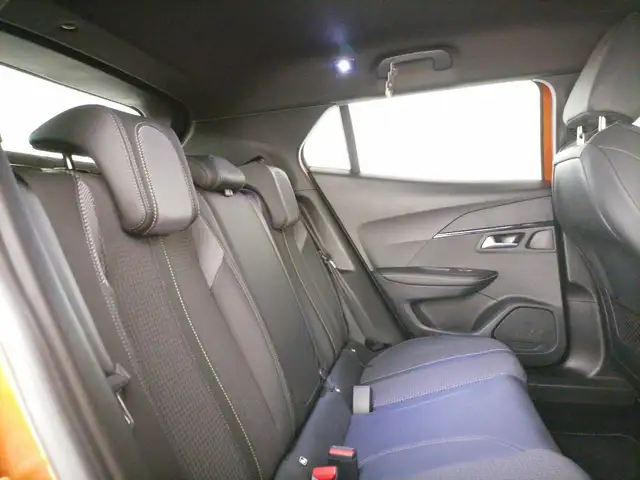 Peugeot 2008 view 8