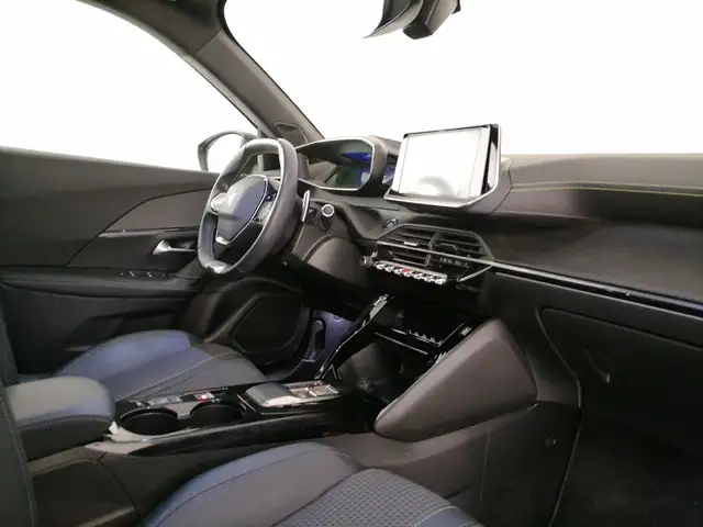 Peugeot 2008 view 7