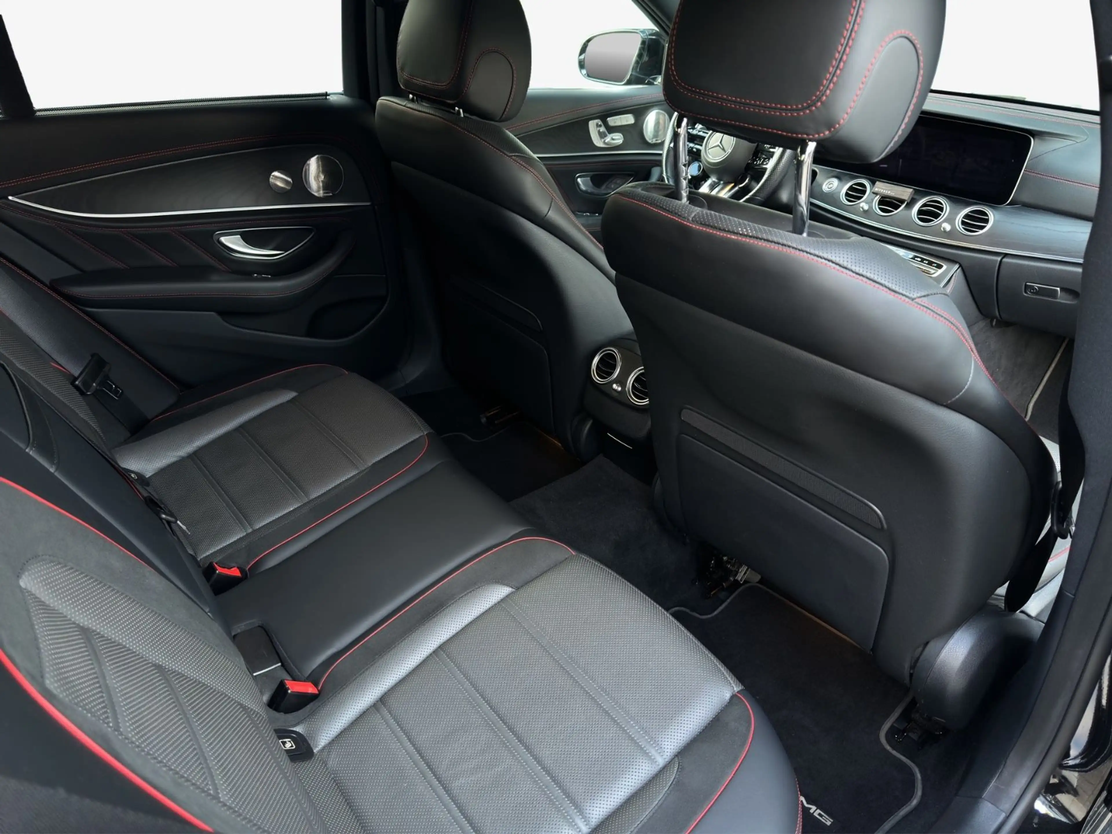 Mercedes-Benz E 53 AMG E53 AMG 4MATIC+ T-Modell°AIR°PANO°DIST+°HUD°BURM — photo 12