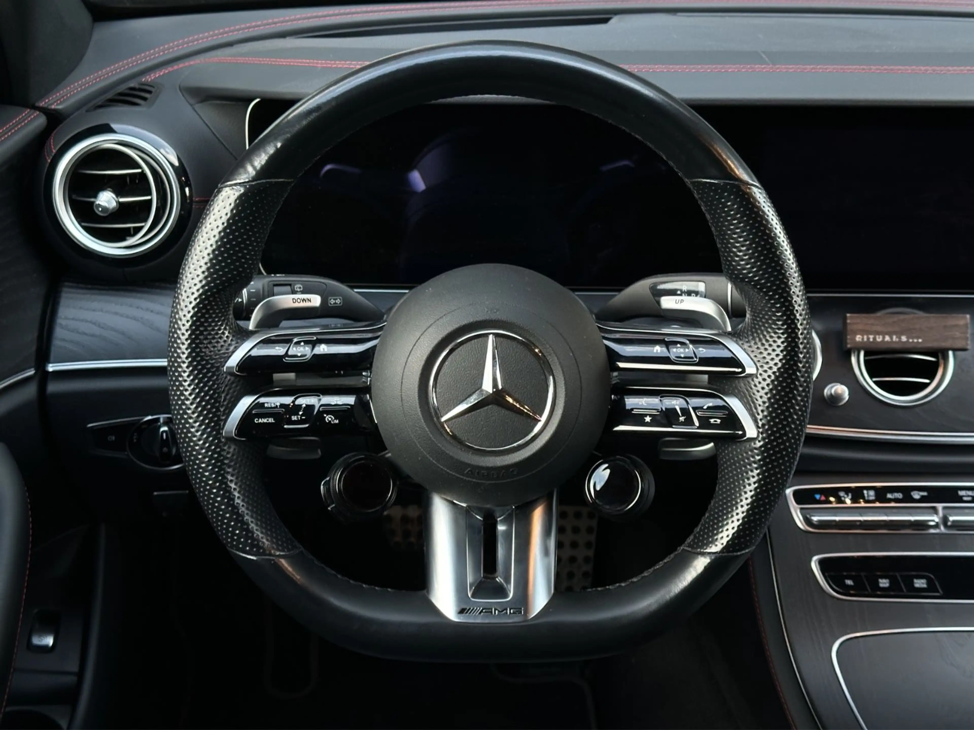Mercedes-Benz E 53 AMG E53 AMG 4MATIC+ T-Modell°AIR°PANO°DIST+°HUD°BURM — photo 8