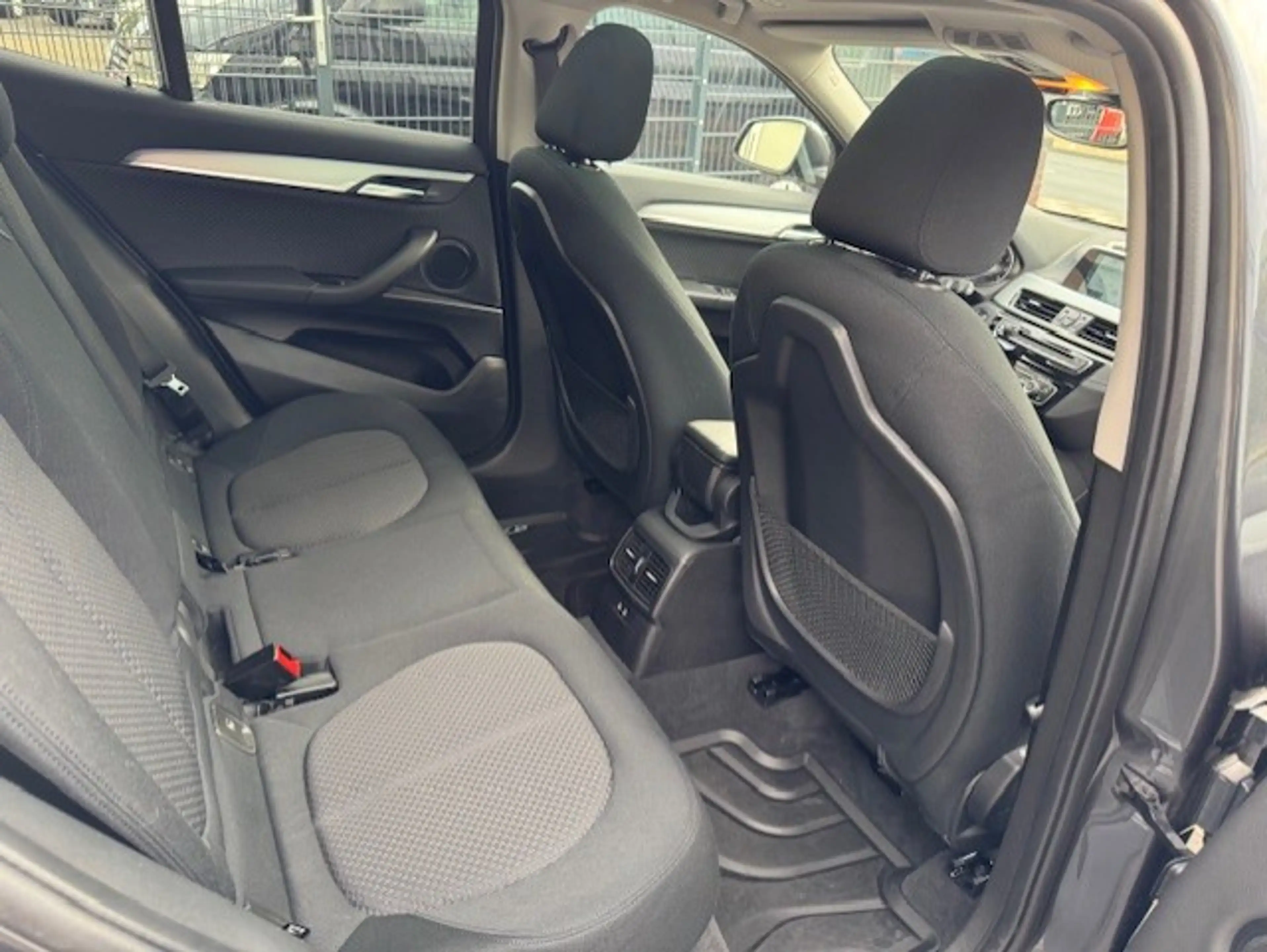 BMW X2 X2 xDrive20d Aut. Advantage*Pano-LED-Navi-20"M Sport — photo 11